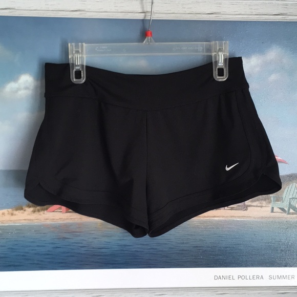 cute shirts to wear with nike shorts